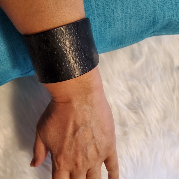 Leather Cuff Bracelet - Picture 2 of 8